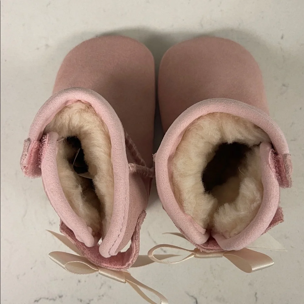 UGG® Jesse Bow II Bootie Pink Size 0/1